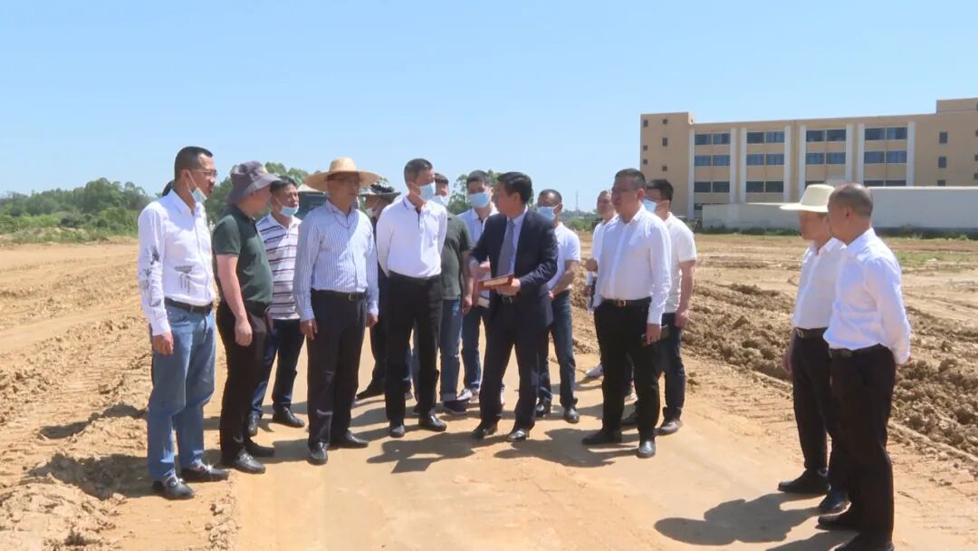 范秉康现场办公全力确保海迪时尚美都产业园项目零障碍建设