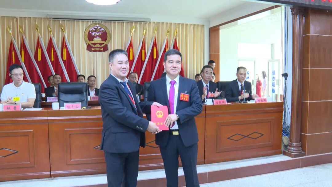 黄羌镇召开十六届人大一次会议_海丰县人民政府