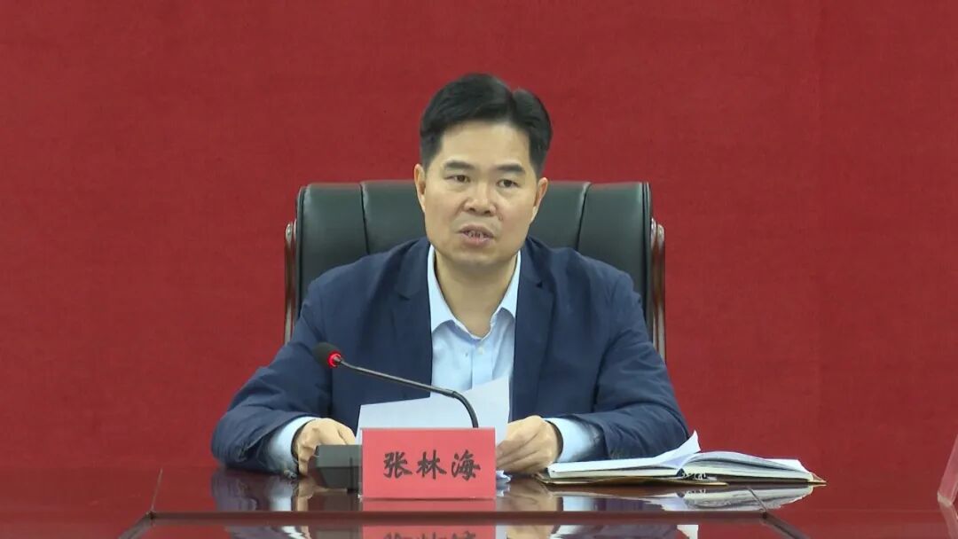 县十六届人大常委会召开第十三次会议决定于2月22日