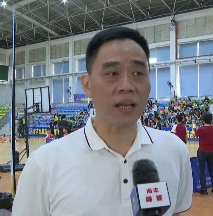 海丰县首届幼儿3人篮球赛开赛