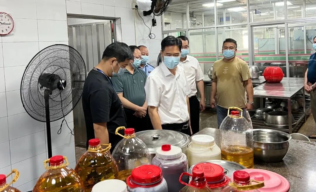 张林海率队调研民办教育和食品安全工作