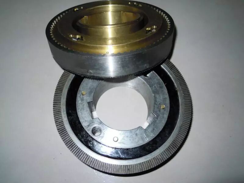 图8  牙嵌式电磁离合器的磁轭和齿环