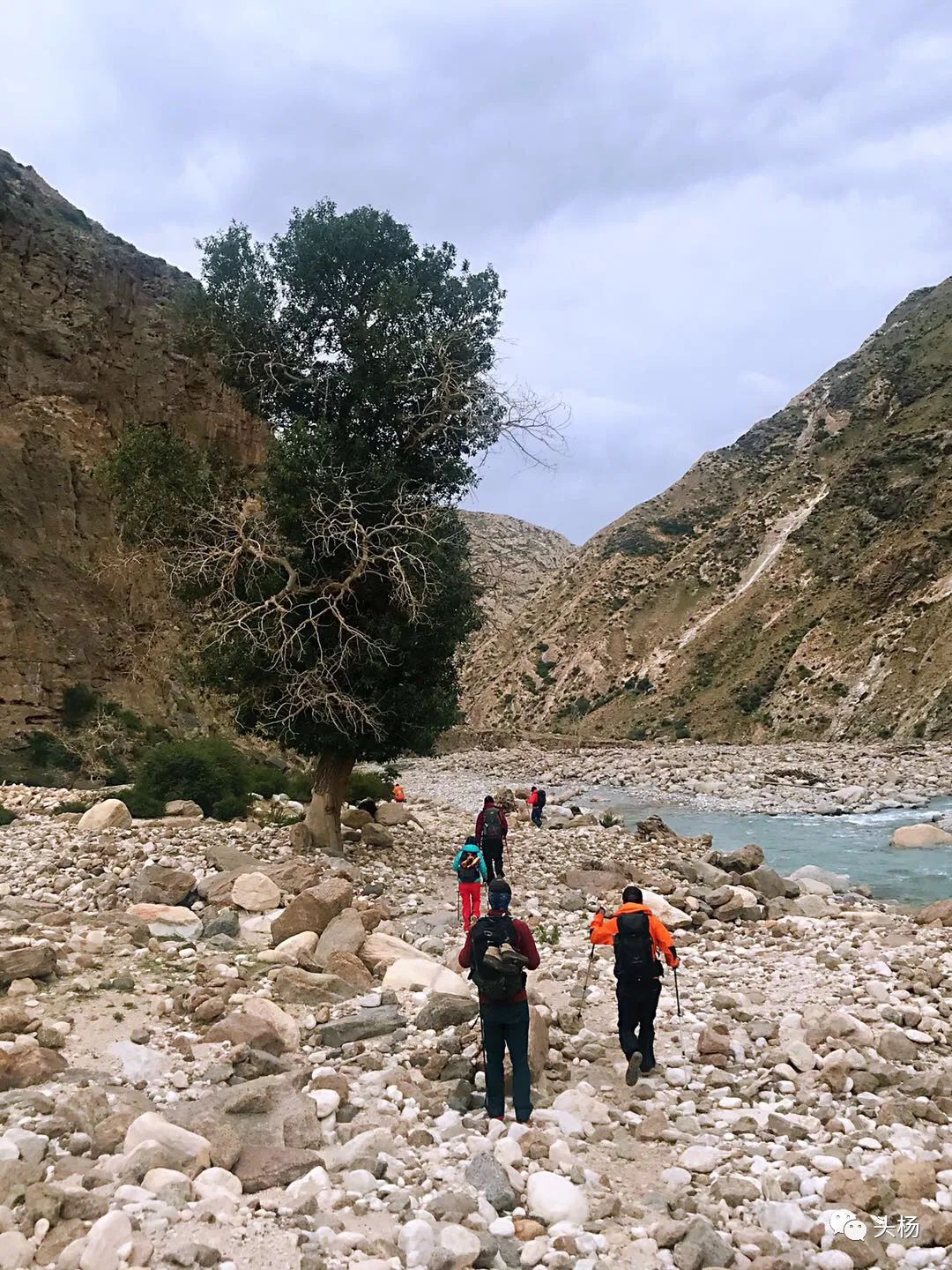 烏孫幾百裡，橫跨出天山 旅遊 第105張