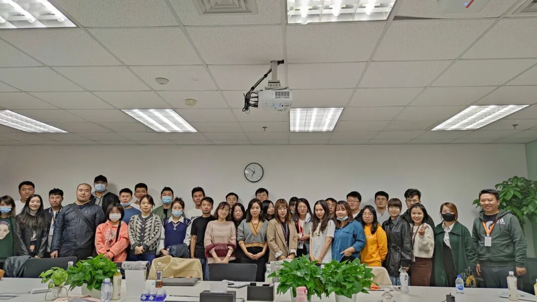 在快手推广怎么收费举办了面向KA代理商的小说行业广告投放专项培训会