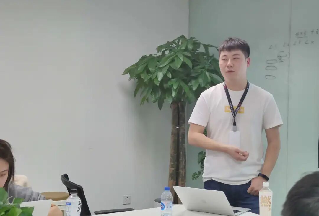 特别邀请到了快手推广登录入口商业化审核风控讲师朱利鹏老师