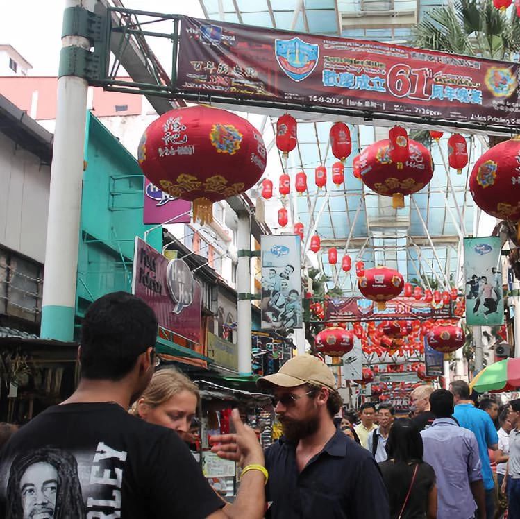 马来西亚华人街将成空城,大量华人选择离开,原因令人深思!