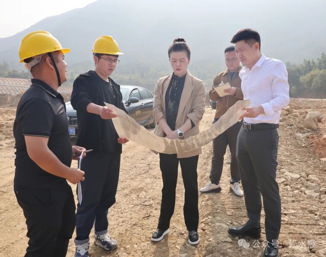 刘婕到山口镇考察调研