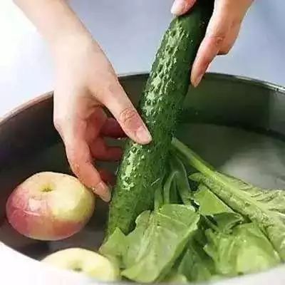 最脏蔬果排名出来了，第一名我们经常吃！(图12)