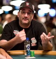 牌桌形象无优劣之分，用好才是关键