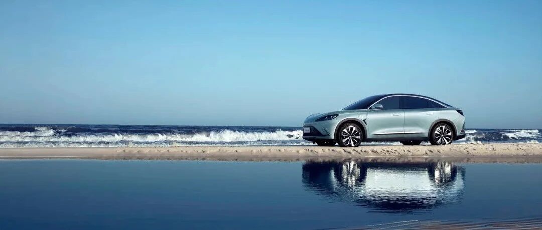 极狐阿尔法S躬身挖出的一座“白金”