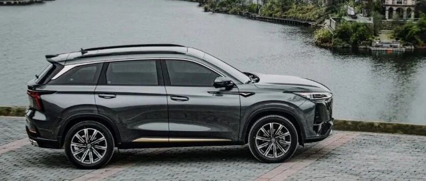 预售20天订单突破1.5万，原来第二代CS75PLUS的“卖家秀”这么硬核