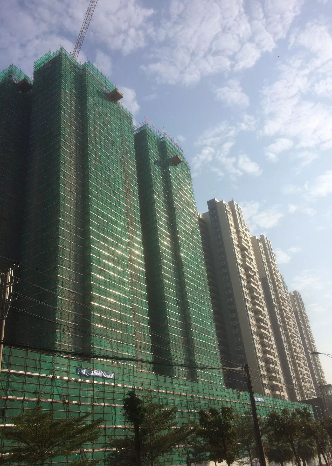 景峰家园t6t7栋封顶大吉峰景无限好