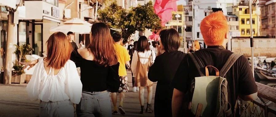 这届年轻人，20岁就中年危机了？