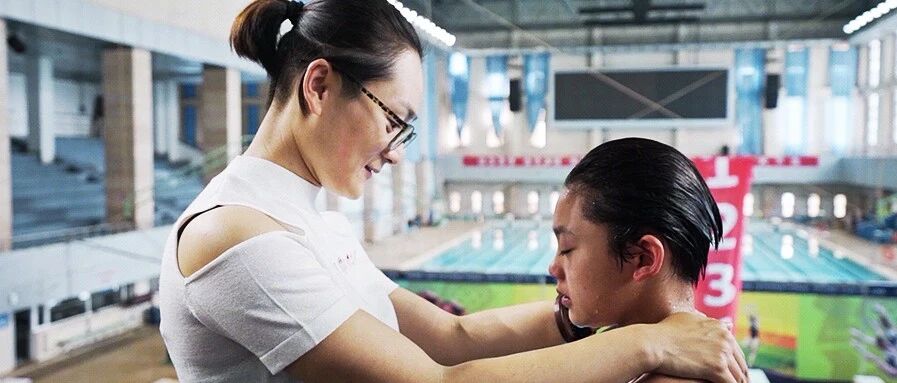 10岁的她让我明白 ，女孩从来不应该被定义