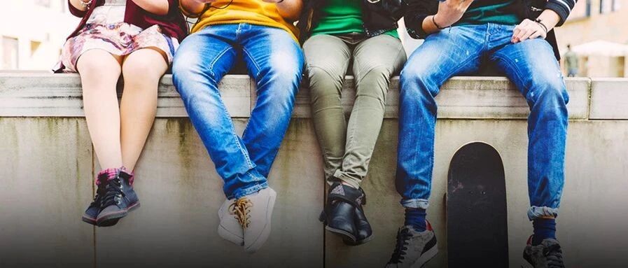 25岁的年纪，70岁的身体，这届年轻人还能“浪”吗？