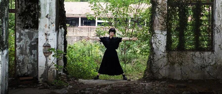 连恋爱都不想谈的现代人，你还想跟他们谈结婚