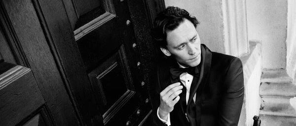 41岁性感男神官宣订婚，惹哭无数网友：老公结婚了，新娘不是我…