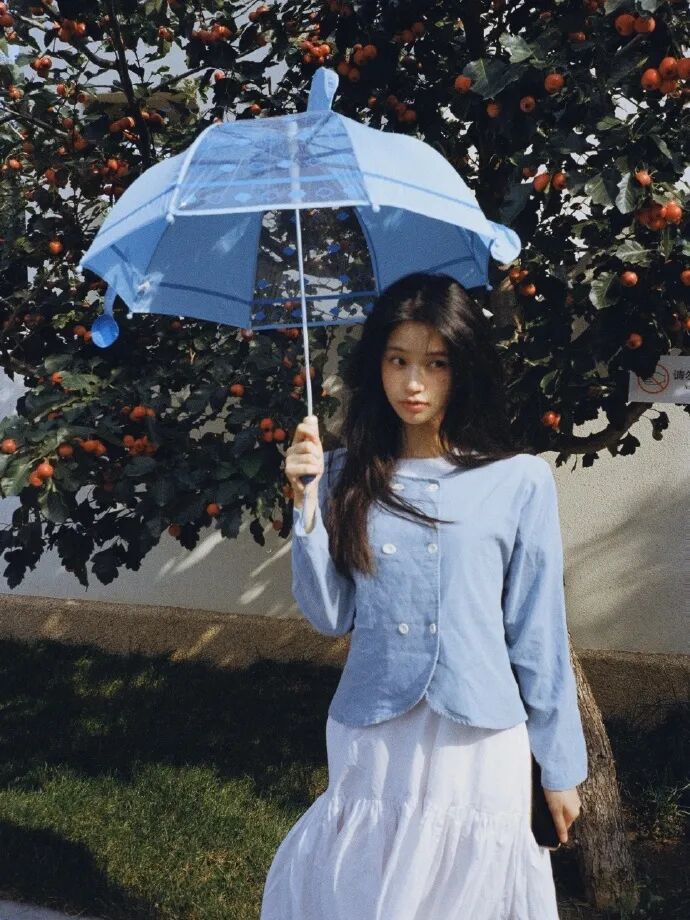 【美女】被全民吐槽照骗+绿茶，一年后竟靠脸美上热搜？网友：去哪换头了（组图） - 30