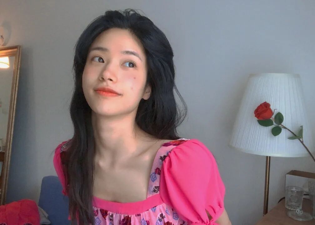 【美女】被全民吐槽照骗+绿茶，一年后竟靠脸美上热搜？网友：去哪换头了（组图） - 55
