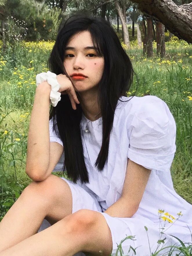 【美女】被全民吐槽照骗+绿茶，一年后竟靠脸美上热搜？网友：去哪换头了（组图） - 42
