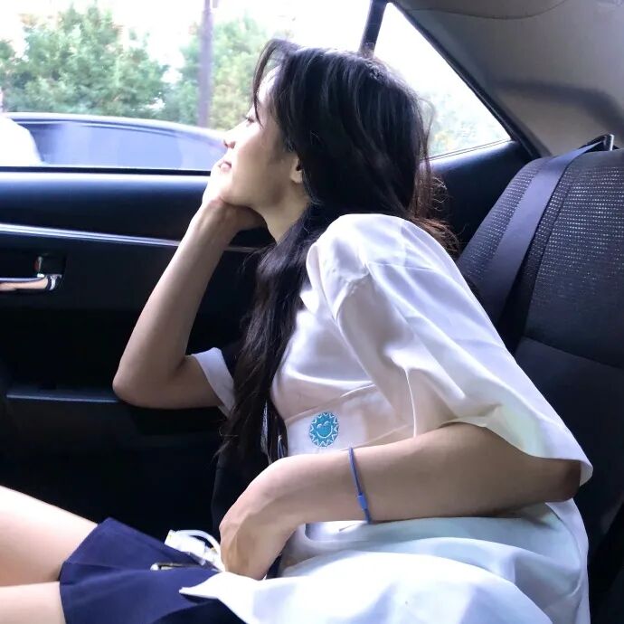 【美女】被全民吐槽照骗+绿茶，一年后竟靠脸美上热搜？网友：去哪换头了（组图） - 66