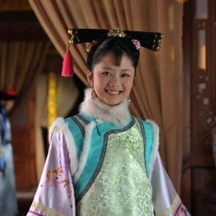 娱乐圈新晋“扫弟机”，30岁演高中生火上热搜？网友：这才是真·少女感！（组图） - 27