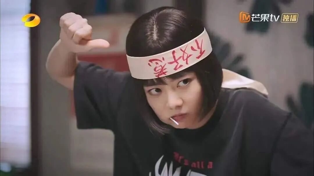 娱乐圈新晋“扫弟机”，30岁演高中生火上热搜？网友：这才是真·少女感！（组图） - 8