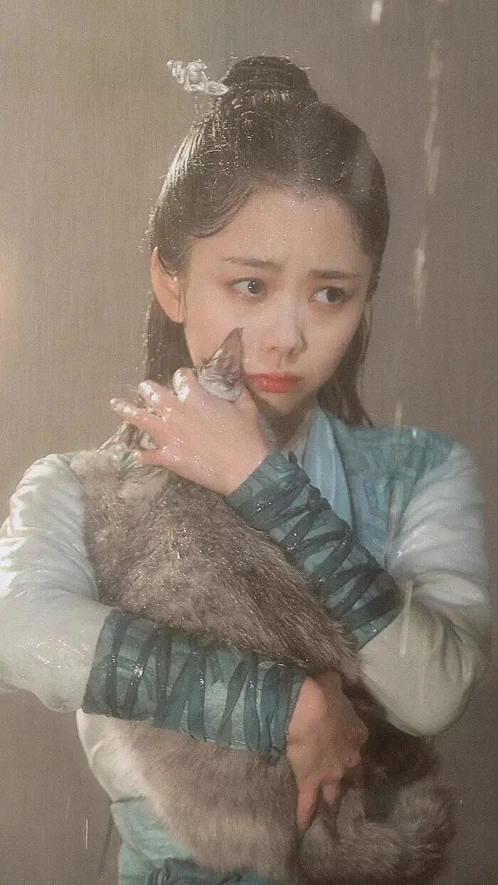 娱乐圈新晋“扫弟机”，30岁演高中生火上热搜？网友：这才是真·少女感！（组图） - 40