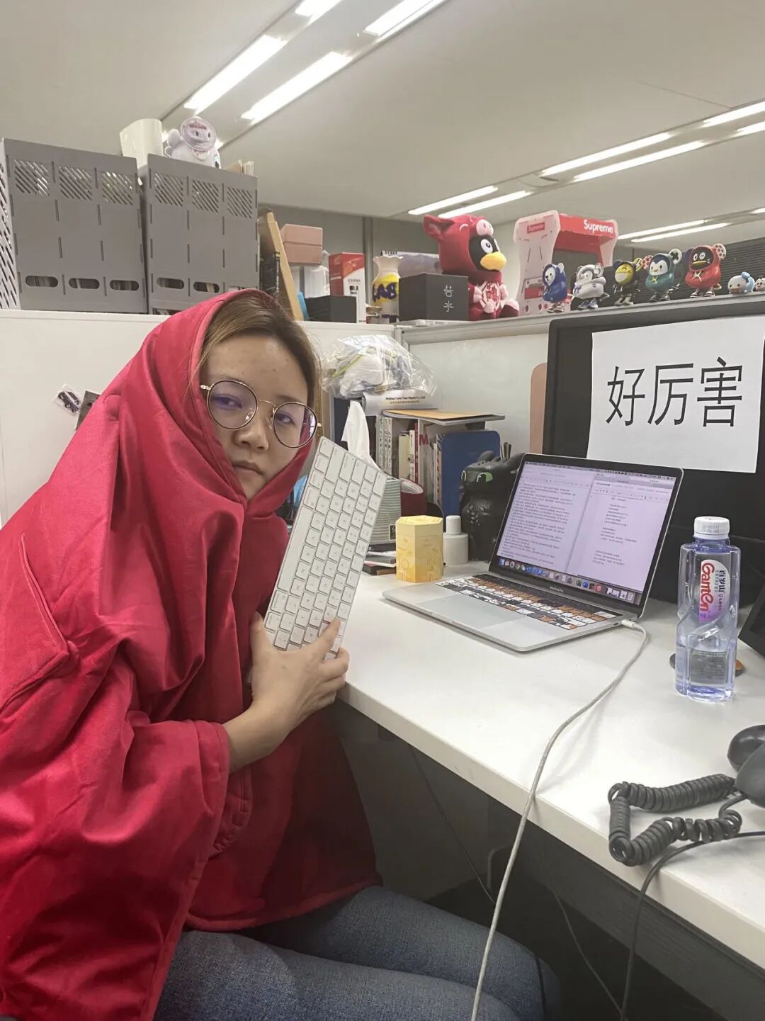 【女性】28岁小镇女孩，辞演现实版《穿Prada的女王》：不攀比，不上班，不妥协（组图） - 6