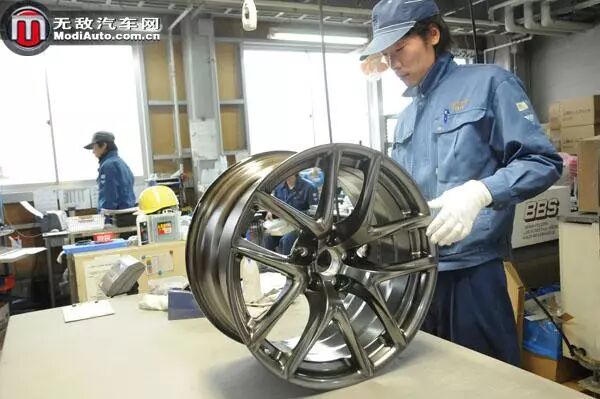 【6/16更新】日本這間破廠房內，藏著世界上頂尖的鍛造輪圈制造廠的圖36