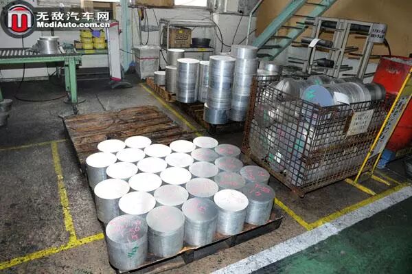 【6/16更新】日本這間破廠房內，藏著世界上頂尖的鍛造輪圈制造廠的圖18