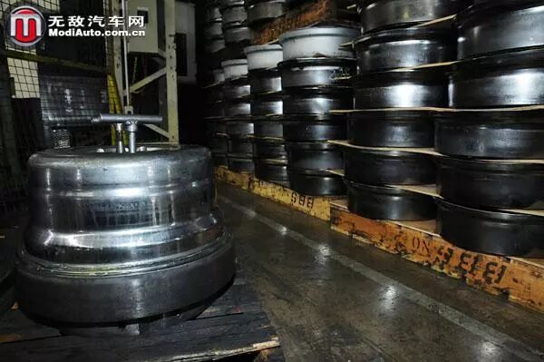 【6/16更新】日本這間破廠房內，藏著世界上頂尖的鍛造輪圈制造廠的圖24