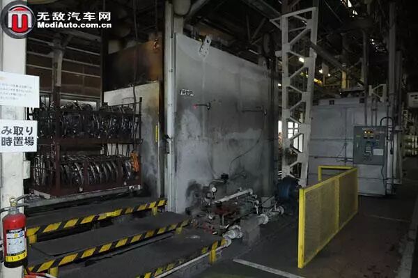 【6/16更新】日本這間破廠房內，藏著世界上頂尖的鍛造輪圈制造廠的圖28