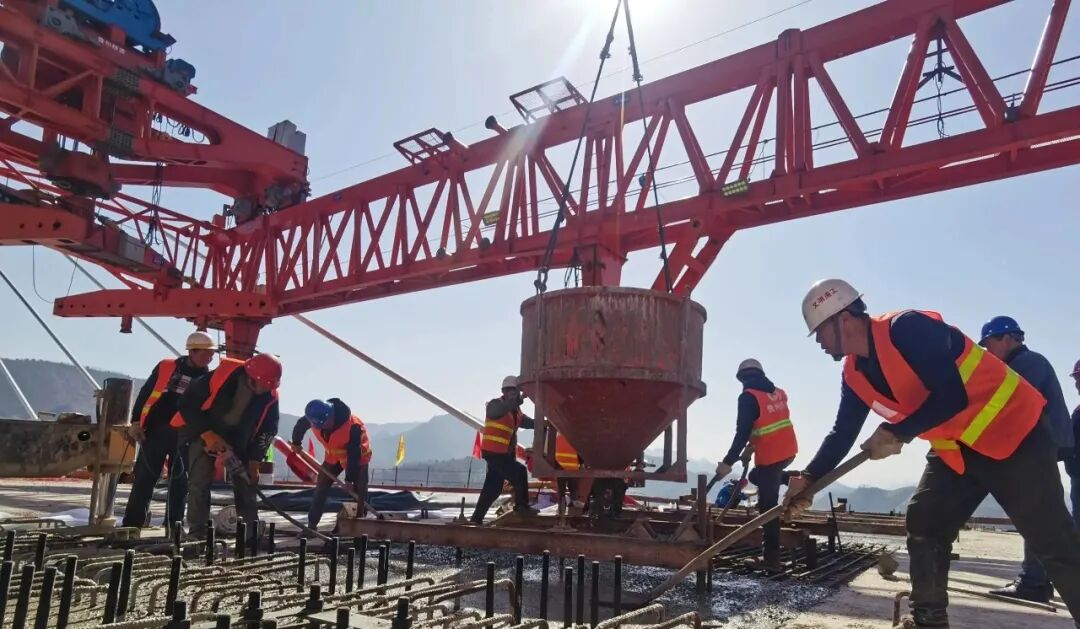 ǭ����һ���缶���ź������������ٹ�·Ԥ��6��ͨ��