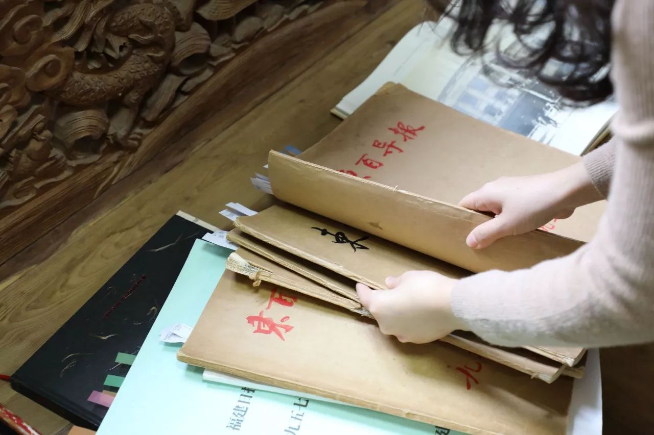 企業(yè)畫(huà)冊(cè)印刷公司_重慶企業(yè)畫(huà)冊(cè)印刷_企業(yè)畫(huà)冊(cè)印刷價(jià)格