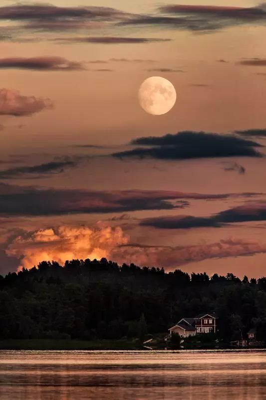 中秋节!看世界上最美的月亮!