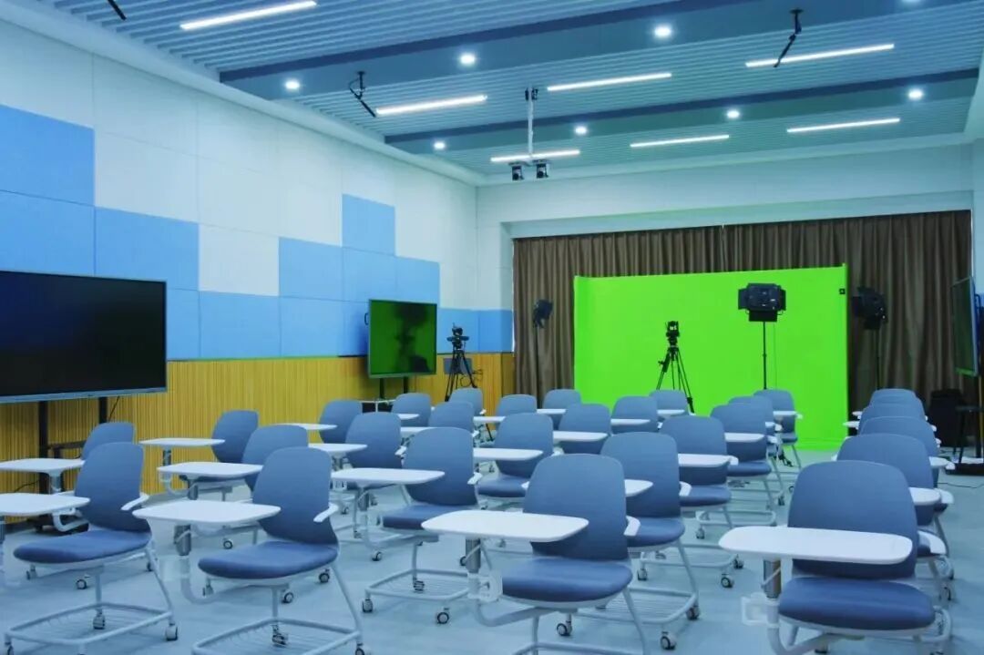 ��Ļ��ͼ 2025-08-11 213736.png