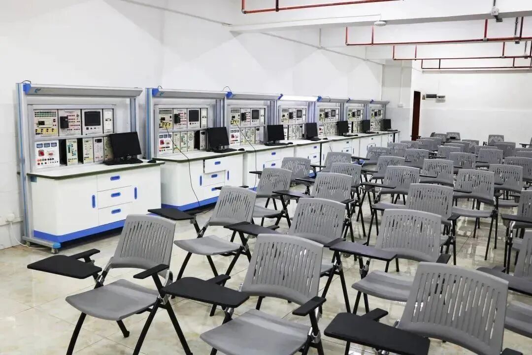 ��Ļ��ͼ 2025-08-11 213908.png