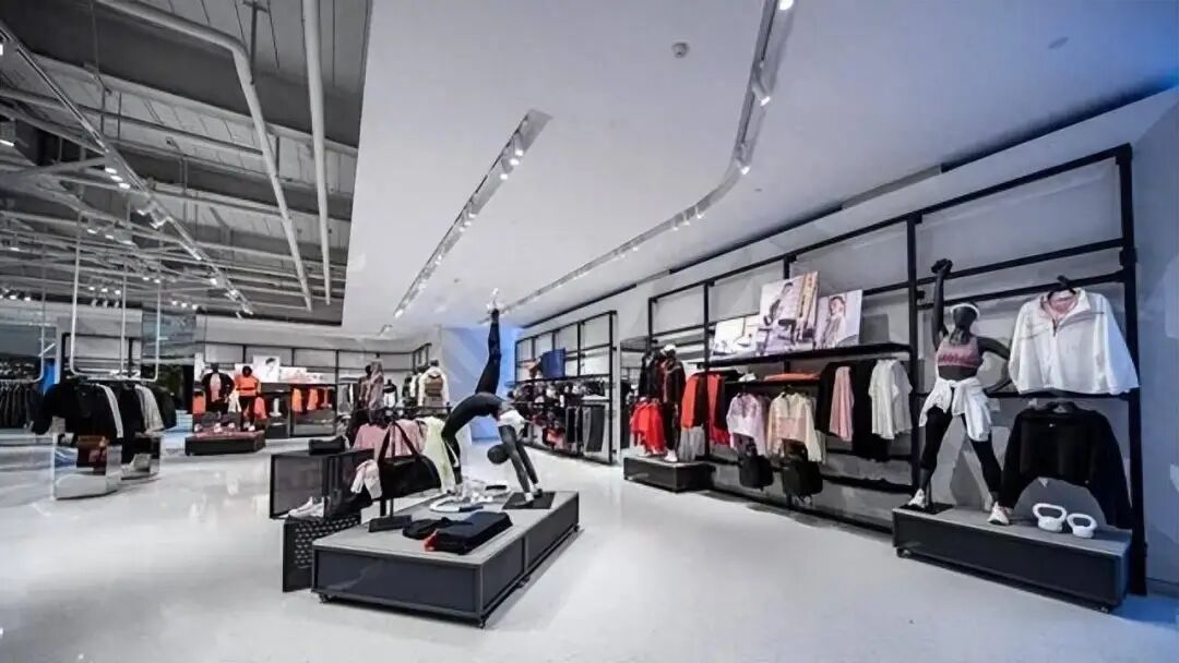 中国第一大运动鞋服零售商：背靠耐克、阿迪达斯，年入289亿元_搜狐网