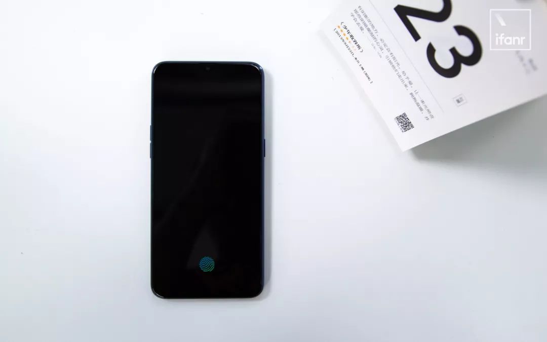 OPPO R17 上手：水滴屏 + 屏下指紋，這可能是顏值最高的「瀏海屏」手機 科技 第13張