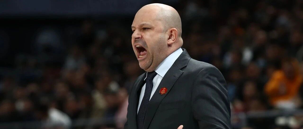 雅尼斯重掌首钢男篮帅印