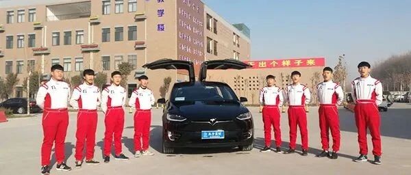 无人驾驶汽车将成为主流，学好技术做行业稀缺人才！