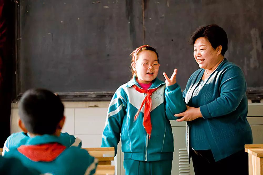 教师教案怎么写_教师写教案的格式范文_写一句歌颂教师的诗句