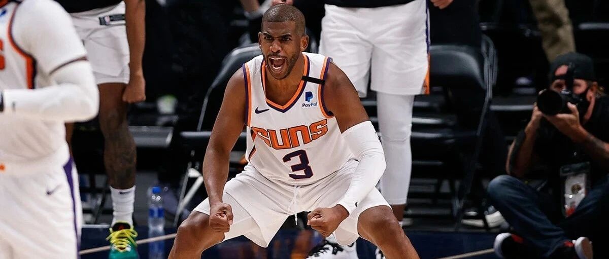 “领袖不一定人高马大，但一定要被仰视”