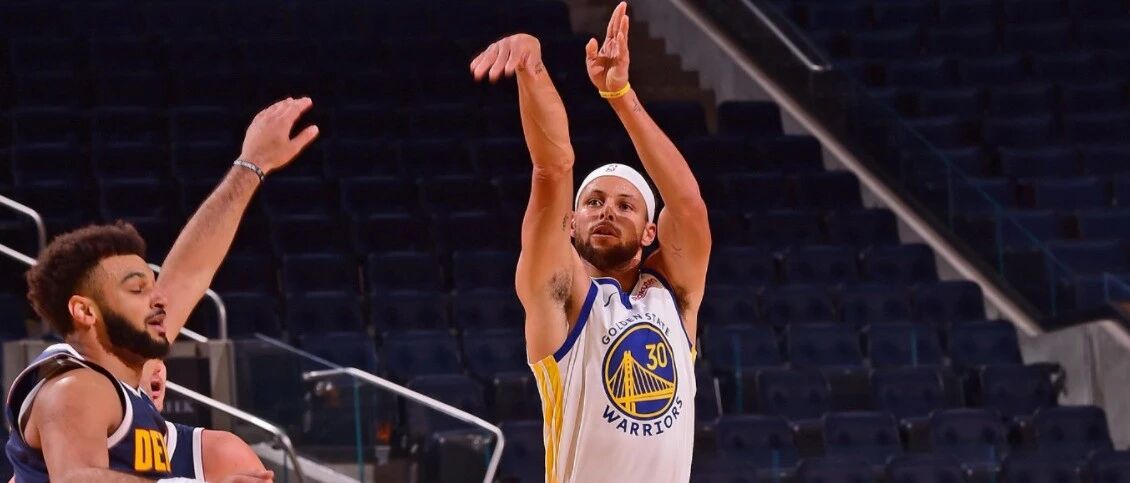 两场比赛58+10+7+6 库里用实力证明勇士光芒未曾熄灭