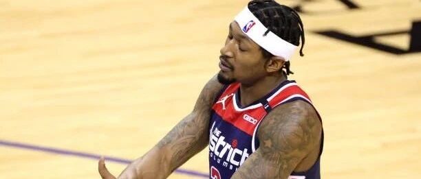 现任和前任激烈对喷 比尔化身委屈包欲哭无泪