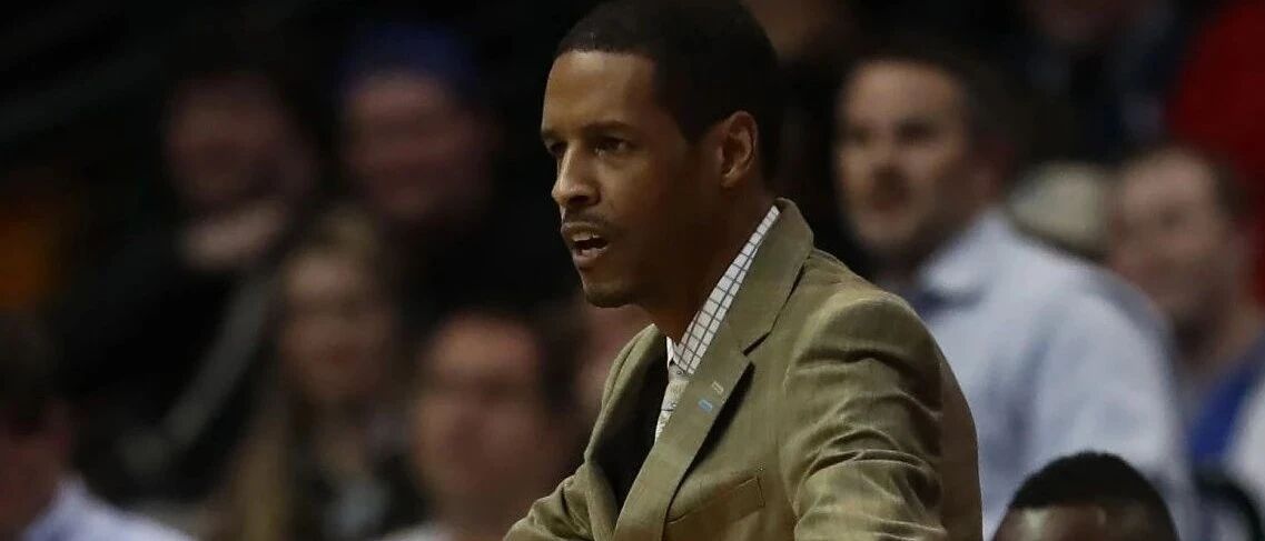 赛拉斯他是个篮球教练 并不是英雄联盟里的游戏人物