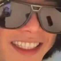 华晨宇在云南开民宿&ldquo;温暖的房子&rdquo;定价3元,9间客房均用歌曲命名,购演唱会门票可抽奖,抽中3元入住,目前房子还在收尾