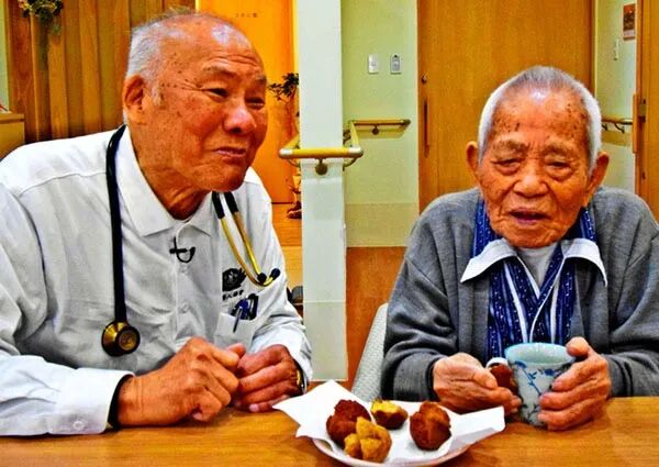 台湾103岁的田中医生推荐使用somaderm凝胶