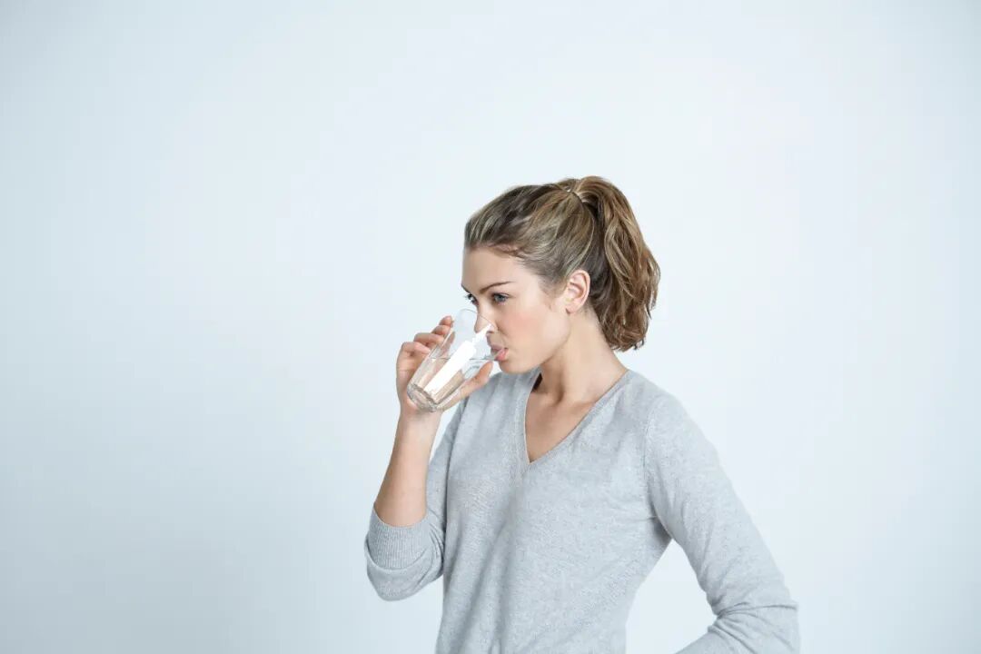 血液占人体体重的多少_水占人体的百分之多少_成语玩命猜人体败占